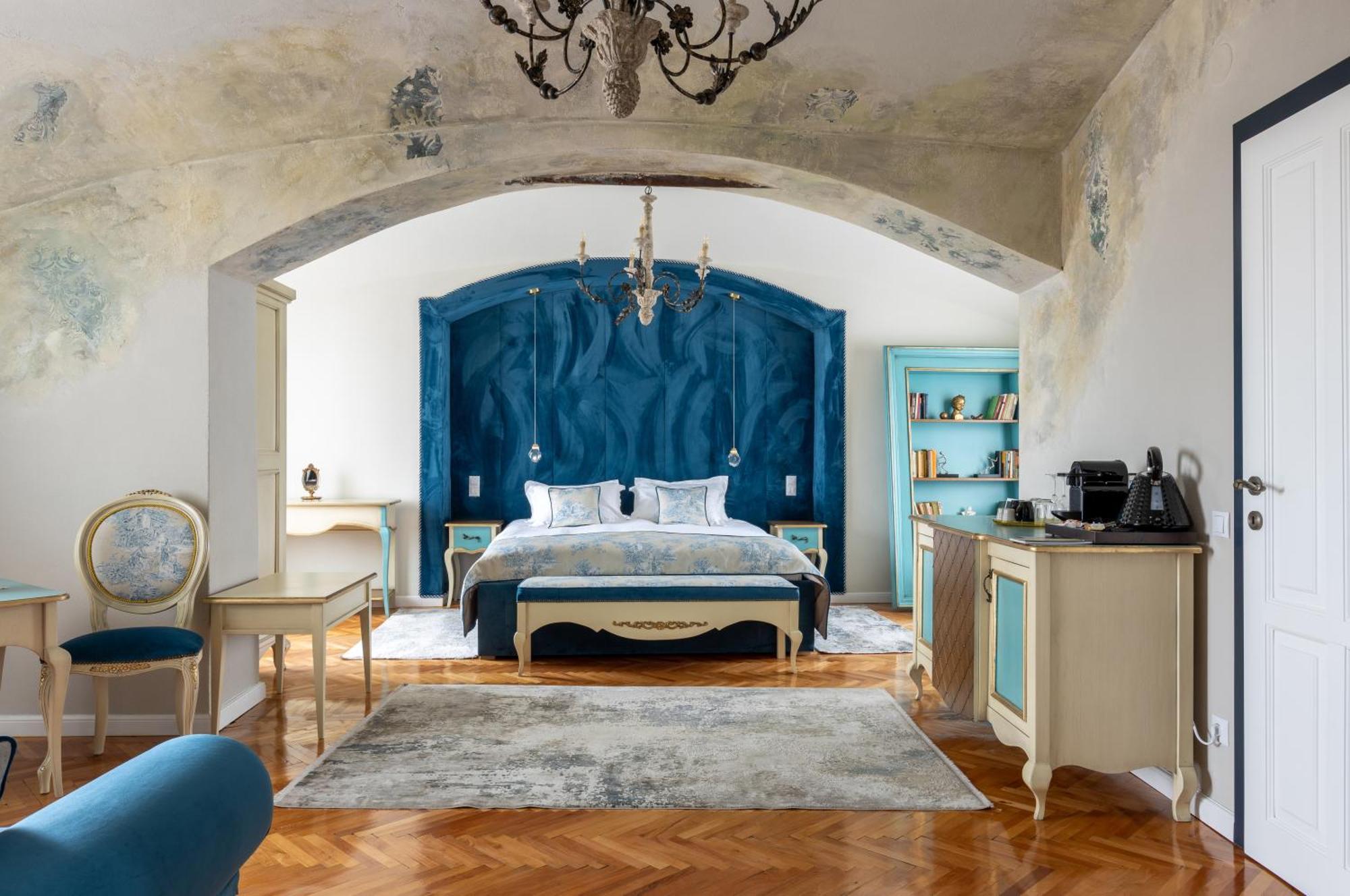 Magister Seven Bed & Breakfast Sibiu Bagian luar foto