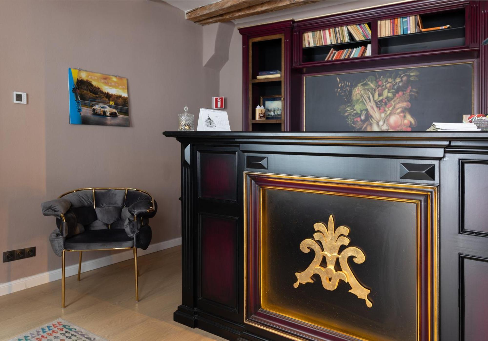 Magister Seven Bed & Breakfast Sibiu Bagian luar foto