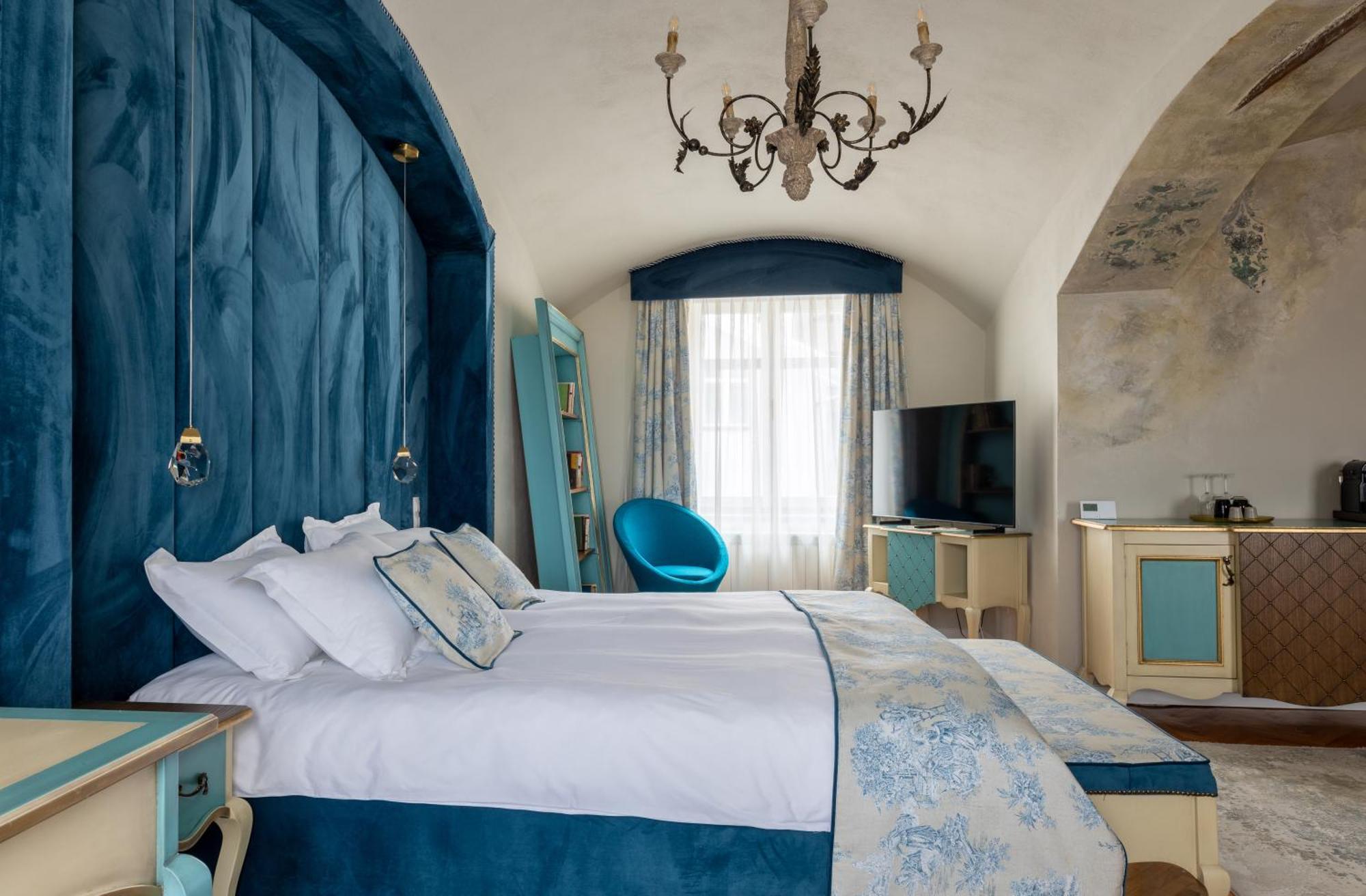 Magister Seven Bed & Breakfast Sibiu Bagian luar foto