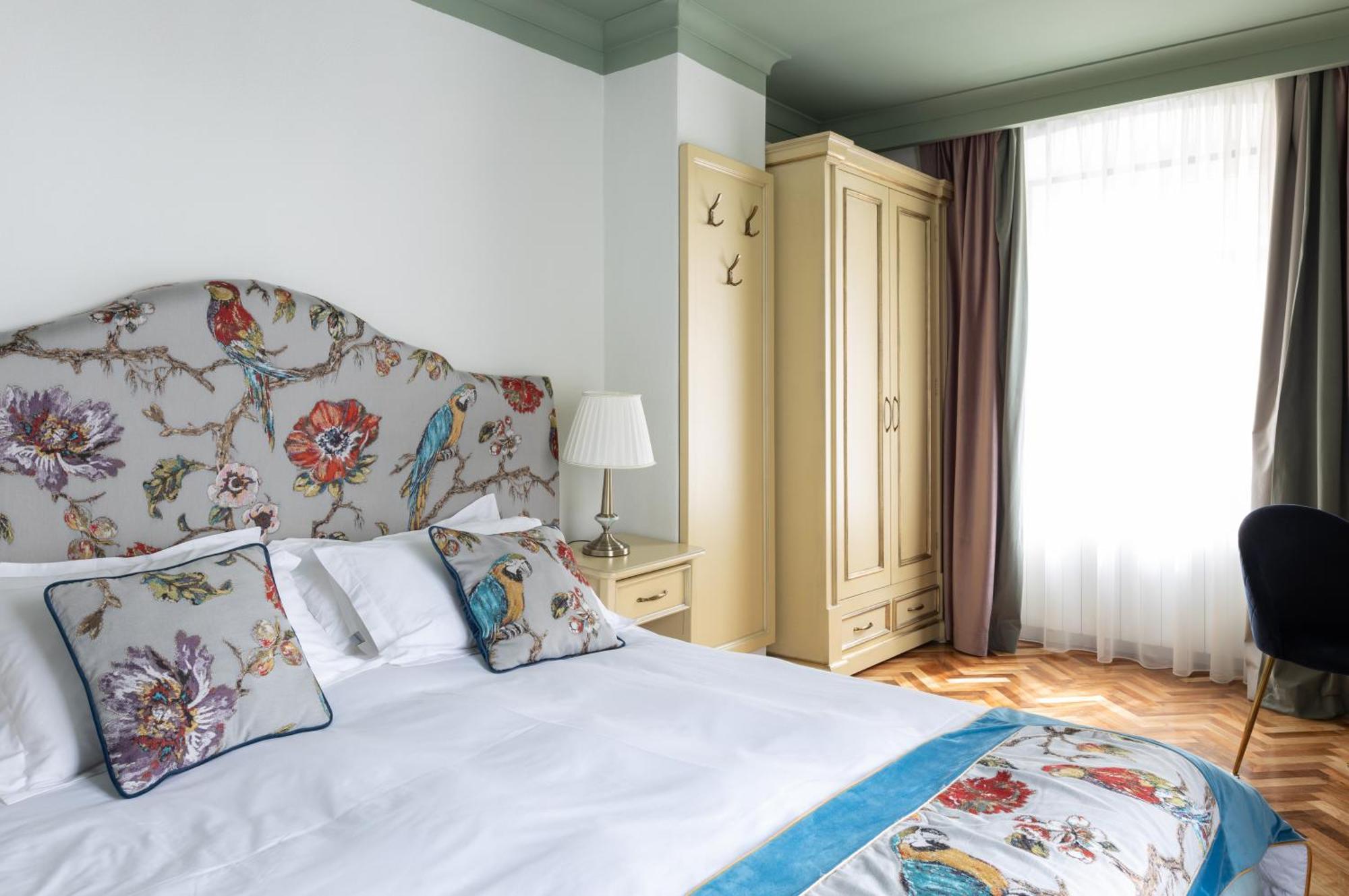 Magister Seven Bed & Breakfast Sibiu Bagian luar foto